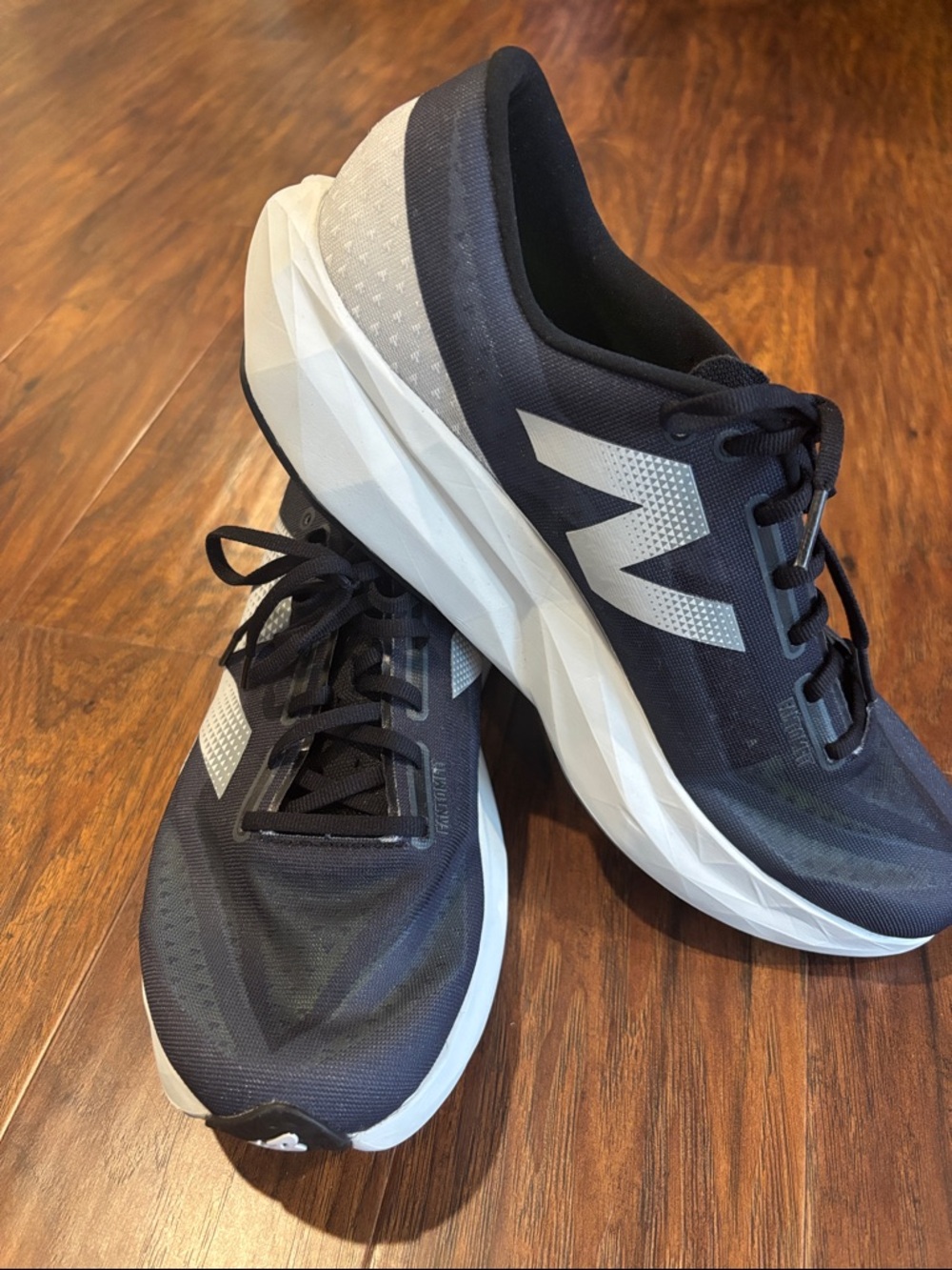 New Balance - Men's Fuelcell Rebel V4 Running Shoe